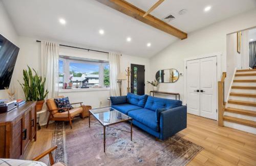 Exton Casa | Modern Mid-Century Retreat