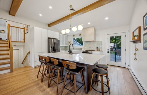 Exton Casa | Modern Mid-Century Family Retreat
