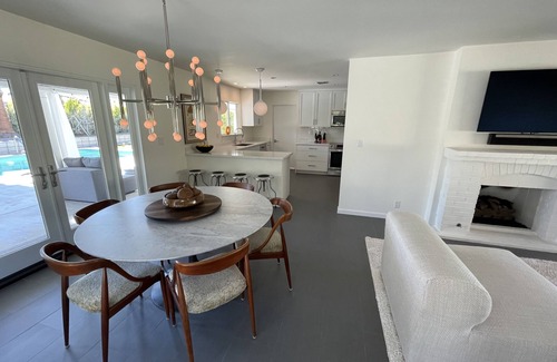 Araby Casa | Modern midcentury home Palm Springs with heated pool