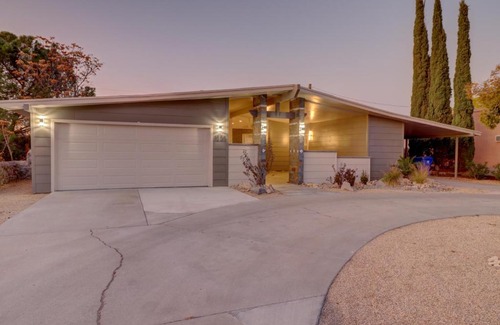 Mesilla Park Casa | Modern Mini Golf Oasis