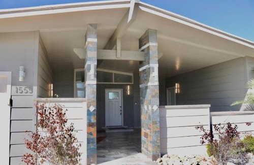 Mesilla Park Casa | Modern Mini Golf Oasis