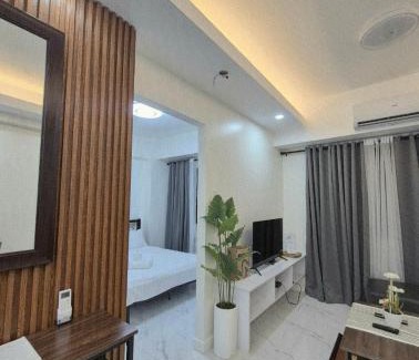 Bonifacio Global City Apartamento | Modern Minimalist 1BR Condotel at BGC Taguig