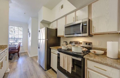 MacGregor Apartamento | Modern Minimalist 2Bed | TMC & 5 min from Midtown