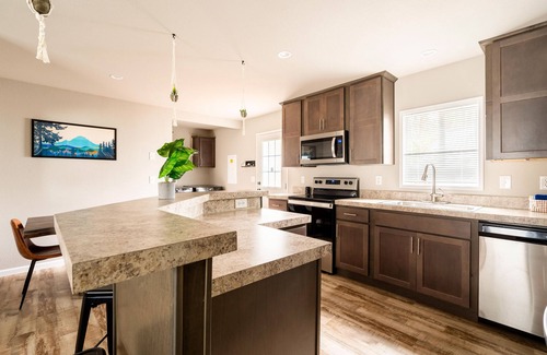 Mount Hood Village Cabaña | Modern Mountain Cabin!