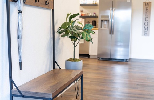 Waynesville Cabina | Modern Mountain Cabin: Spectacular Views @3100 ft.