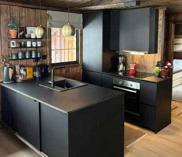 Vikberget Casa | Modern Mountain Cabin With Views Over Slokovannet