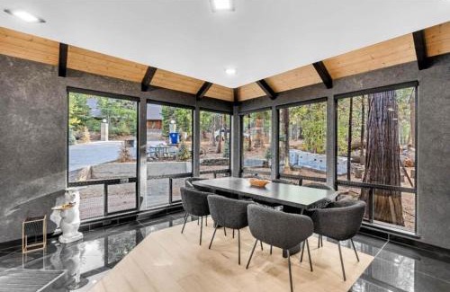 Musick Ridge Casa | Modern Mountain Luxury Soak, Stay, & Be Spoiled