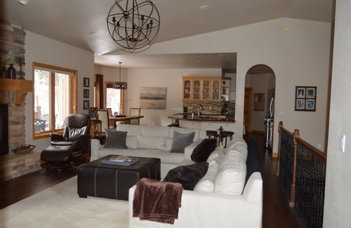 Woodmoor Casa | Retiro de montaña moderno - Ideal para múltiples familias - 15 minutos de USAFA