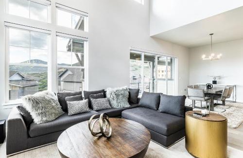 Deer Mountain Casa | Modern Mountain Retreat Sleeps 10 Park City