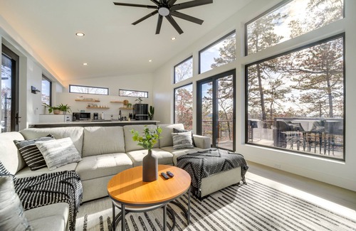 Pisgah Forest Casa | Modern Mountain-View Sanctuary in Pisgah Forest