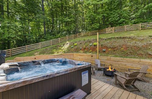 Candler Casa | Modern Mountainside Cabin by Carolina Mornings