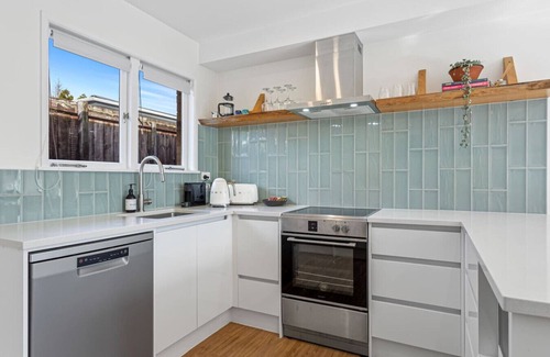 Greenlane - Ellerslie Casa | Modern Mt Wellington Home