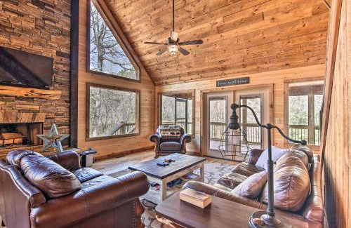Murphy Casa | Modern Murphy Cabin with Nottely River Views!