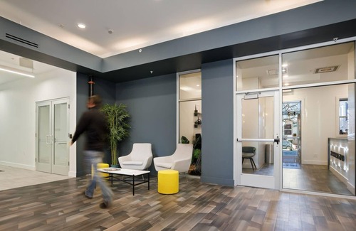 Hanover Place Apartamento | Modern MW Studio with Gym by Zencity