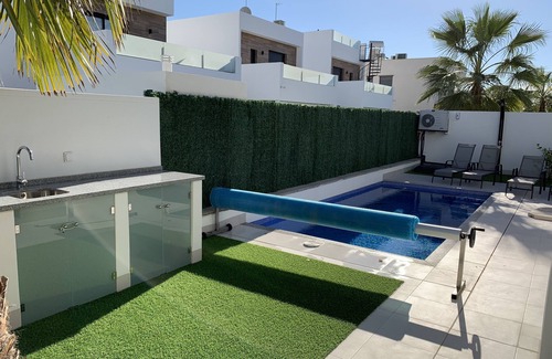Los Cuarteros Casa | MODERNA NUEVA VILLA PARA 6 PERSONAS CON PISCINA PRIVADA CLIMATIZADA