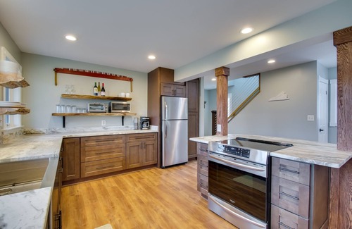 Nellysford Cabina | Modern Nellysford Getaway on 40 Private Acres!