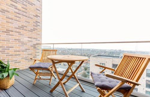 Wandsworth Apartamento | Modern New 2BR wViews & Balcony in Wandsworth