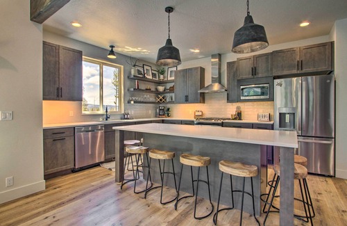 Philipsburg Cabina | Modern & Newly Built Cabin: Ski, Fish, Hike!