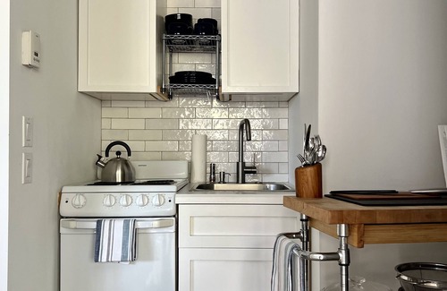 Jackson Apartamento | Modern newly remodeled Studio Apartment in East Jackson