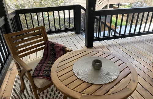 Jackson Apartamento | Modern newly remodeled Studio Apartment in East Jackson