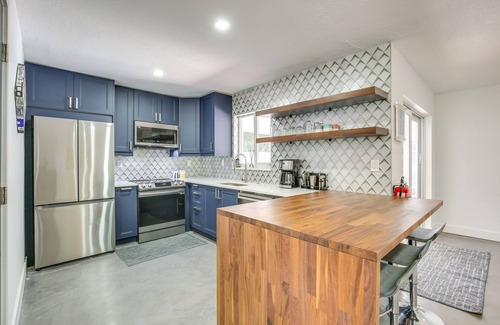 South Corals Casa | Modern Oakland Park Home w/ Private Pool!