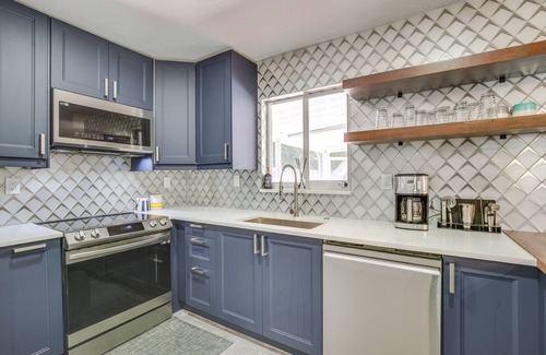 South Corals Casa | Modern Oakland Park Home w/ Private Pool!