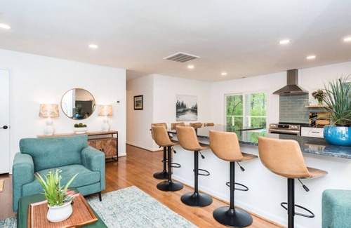 Chapel Hill Casa | Modern Oasis close to UNC