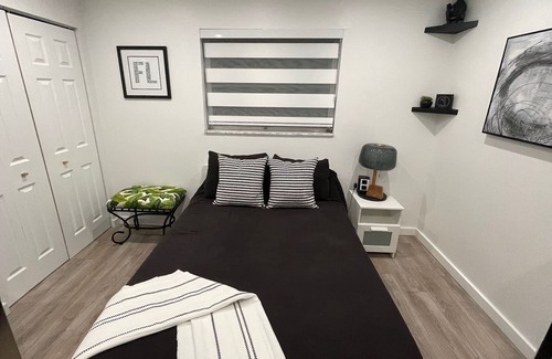 Coral Springs Casa | Modern Oasis for a Long Stay
