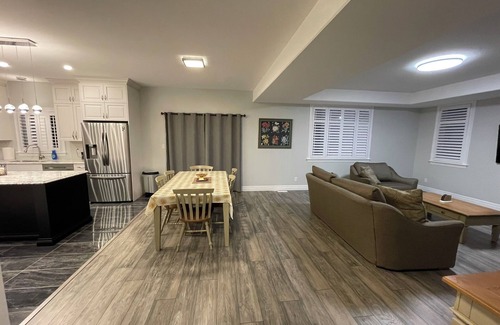 Trenton Casa | Modern oasis in Trenton