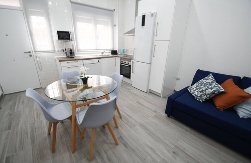 Villa de Vallecas Apartamento | Modern Oasis in Vallecas
