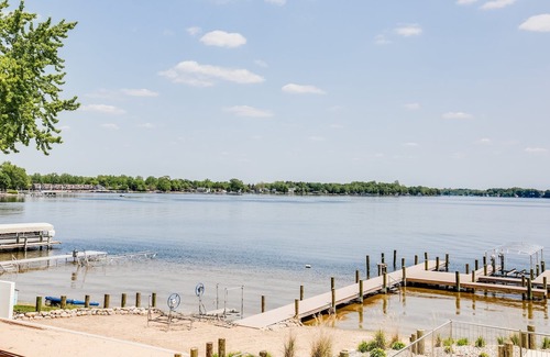 Paw Paw Lake Casa | Modern oasis with POOL, HOT TUB, OUTDOOR GAMES & FIREPIT