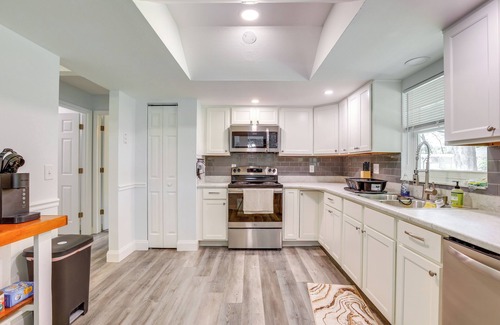 Ocala Casa | Modern Ocala Oasis w/ Fire Pit + Gas Grill!
