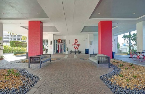 Hallandale Beach Apartamento | Modern Ocean Canal View Condo Beach Service 2704