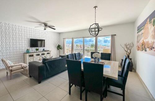 Las Conchas Casa | Modern Ocean View Condo with Pools & Gym N702
