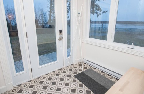Lawrencetown Cabaña | Moderna casa frente al mar con vistas al millón de dólares
