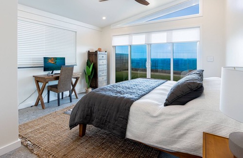 Waialua Casa | Modern Oceanfront Luxury - Brand New 3 Bed/2 Bath Home on the Water!