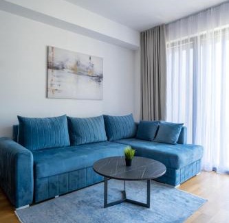 Tomicici Apartamento | Modern One-Bedroom Apartment - 5 min to Porto Montenegro
