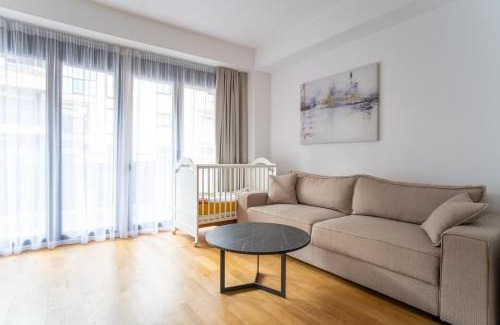 Tomicici Apartamento | Modern One-Bedroom Apartment - 5 min to Porto Montenegro