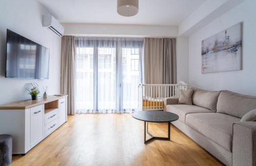 Tomicici Apartamento | Modern One-Bedroom Apartment - 5 min to Porto Montenegro