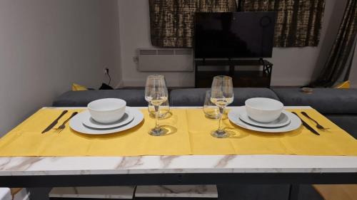 South Norwood Apartamento | Modern One Bedroom Flat with Private Back Garden