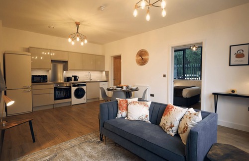 Hungerford Apartamento | Robin-Moderno-Apartamento-Baño Privado-Vista a la Calle