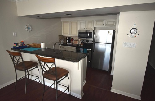 Walden on Lake Conroe Condominio | Modern One Bedroom, One Bath, Waterfront Condo With Scenic View
