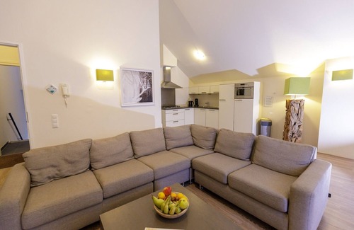 Heimbach Apartamento | Moderno ático con vistas al valle de Rur
