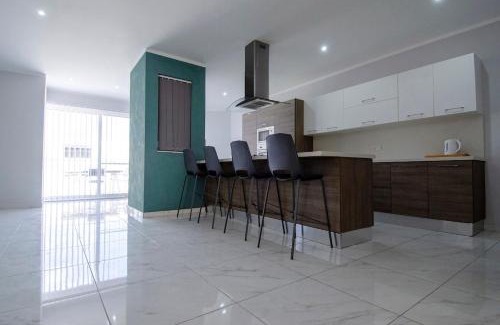 Marsaskala Apartamento | Modern Penthouse with terraces in Marsascala