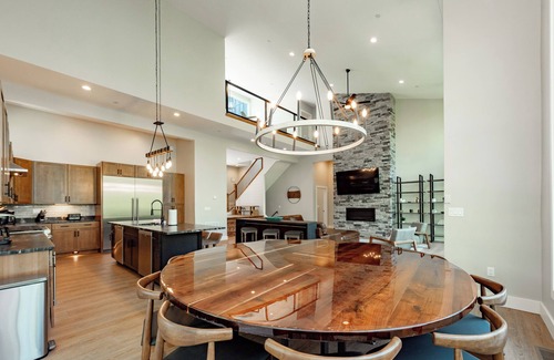 McHenry Casa | Modern Pet Friendly Lakefront Retreat w/ Pool