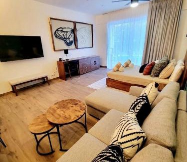 Playacar Apartamento | Modern Playacar Condo with Poolside Views & Nature