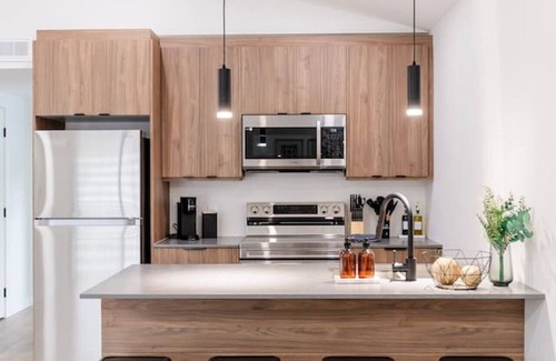 Winnipeg Casa | Modern, Prime Location & Comfort