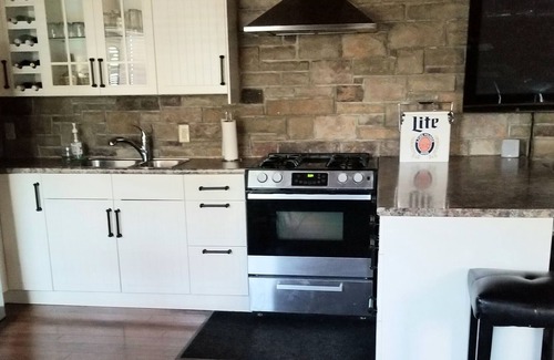 Perth Casa | Modern, Private 1 bdm House two blocks from beautiful downtown heritage Perth ON