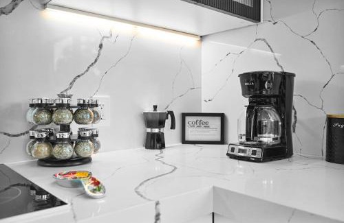 Buena Vista Apartamento | Modern Private Oasis by Design District & Wynwood
