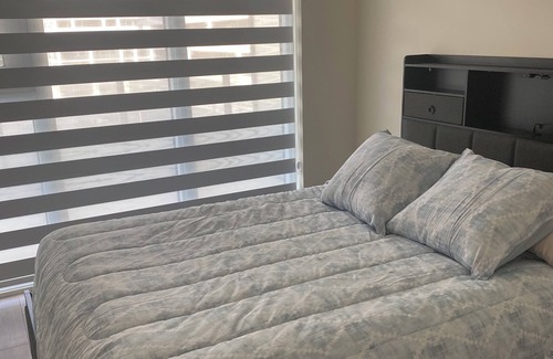 Vaughan Condominio | 🛏️ Modern Private Room with Ensuite – 2 Min Walk to Vaughan Mills